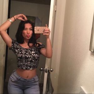 Meet your Posher, Leandra